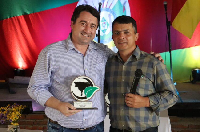  Primeiro-secretário da Asae recebe prêmio em Canguçu