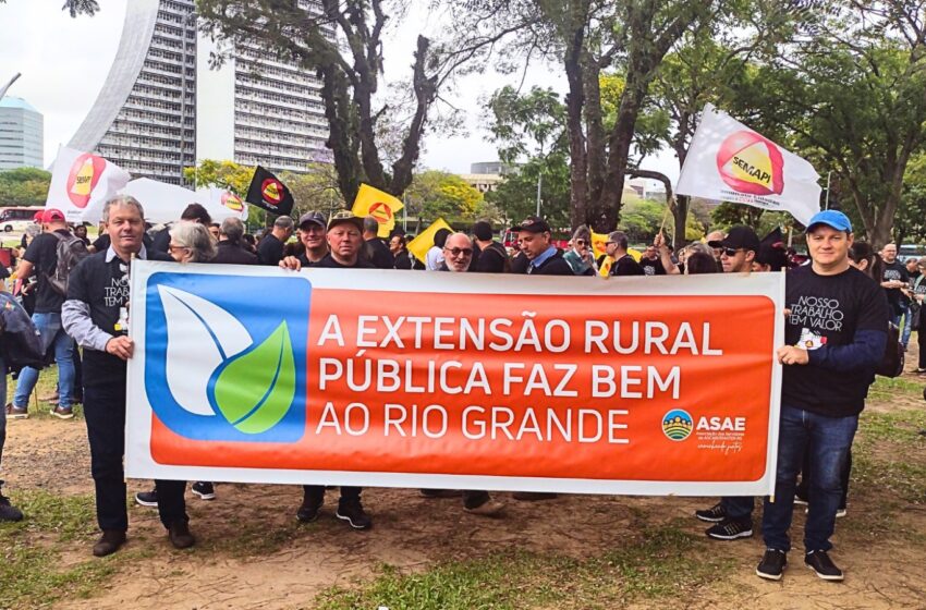  Asae participa de manifestação contra calote do Governo Estadual